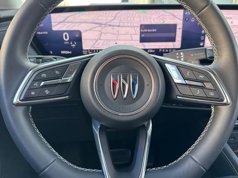 Used 2025 Buick Envision Sport Touring image 32