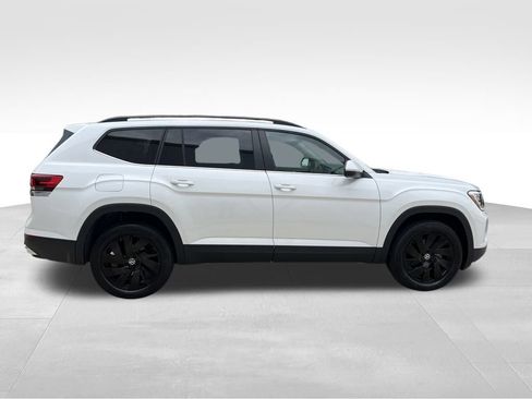 New 2026 Volkswagen Atlas SE image 6