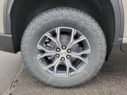 New 2026 GMC Acadia AT4 w/ Luxury Package image 6