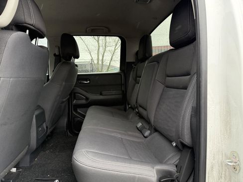 Used 2023 Nissan Frontier SV w/ Technology Package image 10