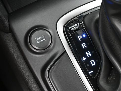 Used 2021 Hyundai Kona SE image 26