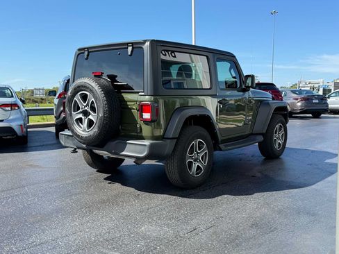 Used 2023 Jeep Wrangler Sport AWD/4WD image 4