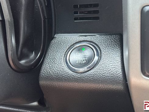 Used 2021 Ford F250 Lariat AWD/4WD image 26