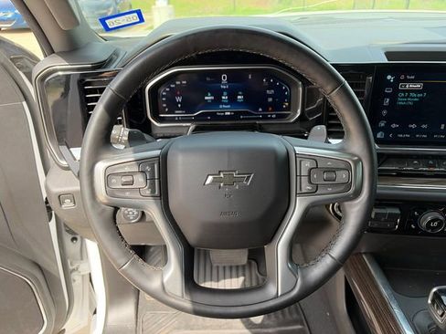Used 2024 Chevrolet Silverado 1500 RST w/ Convenience Package II RWD image 20