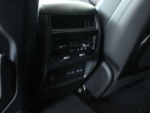 New 2026 Jeep Grand Cherokee Altitude AWD/4WD image 21