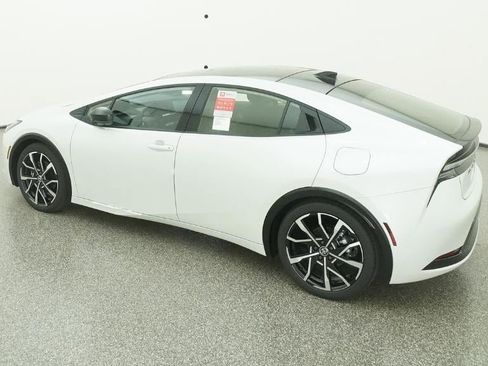 New 2026 Toyota Prius Plug-In Hybrid image 4