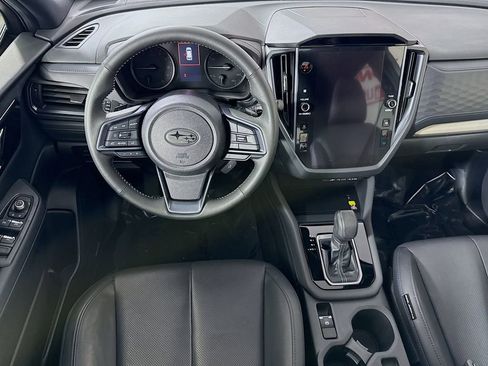Used 2025 Subaru Forester Limited image 4