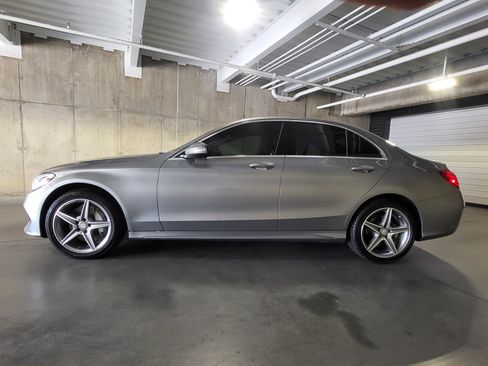 Used 2015 Mercedes-Benz C 300 4MATIC Sedan image 2