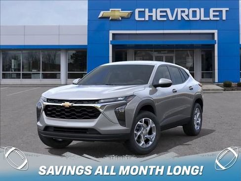 New 2026 Chevrolet Trax LS w/ LS Convenience Package FWD image 6