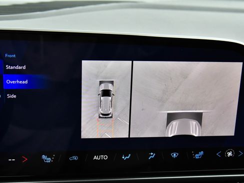 Used 2024 Chevrolet Equinox EV RS FWD image 24