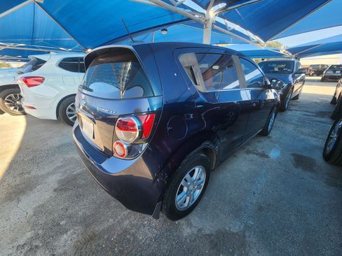 Used 2015 Chevrolet Sonic LT FWD image 4