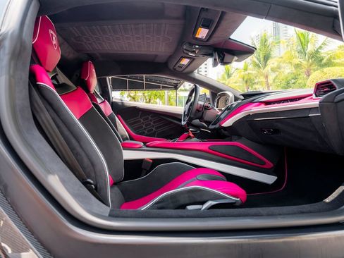 Used 2025 Lamborghini Revuelto AWD/4WD image 77