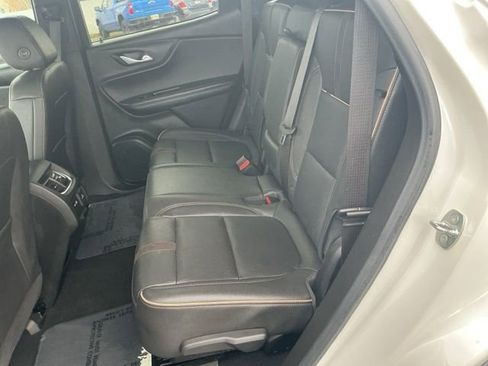 Used 2023 Chevrolet Blazer Premier image 13