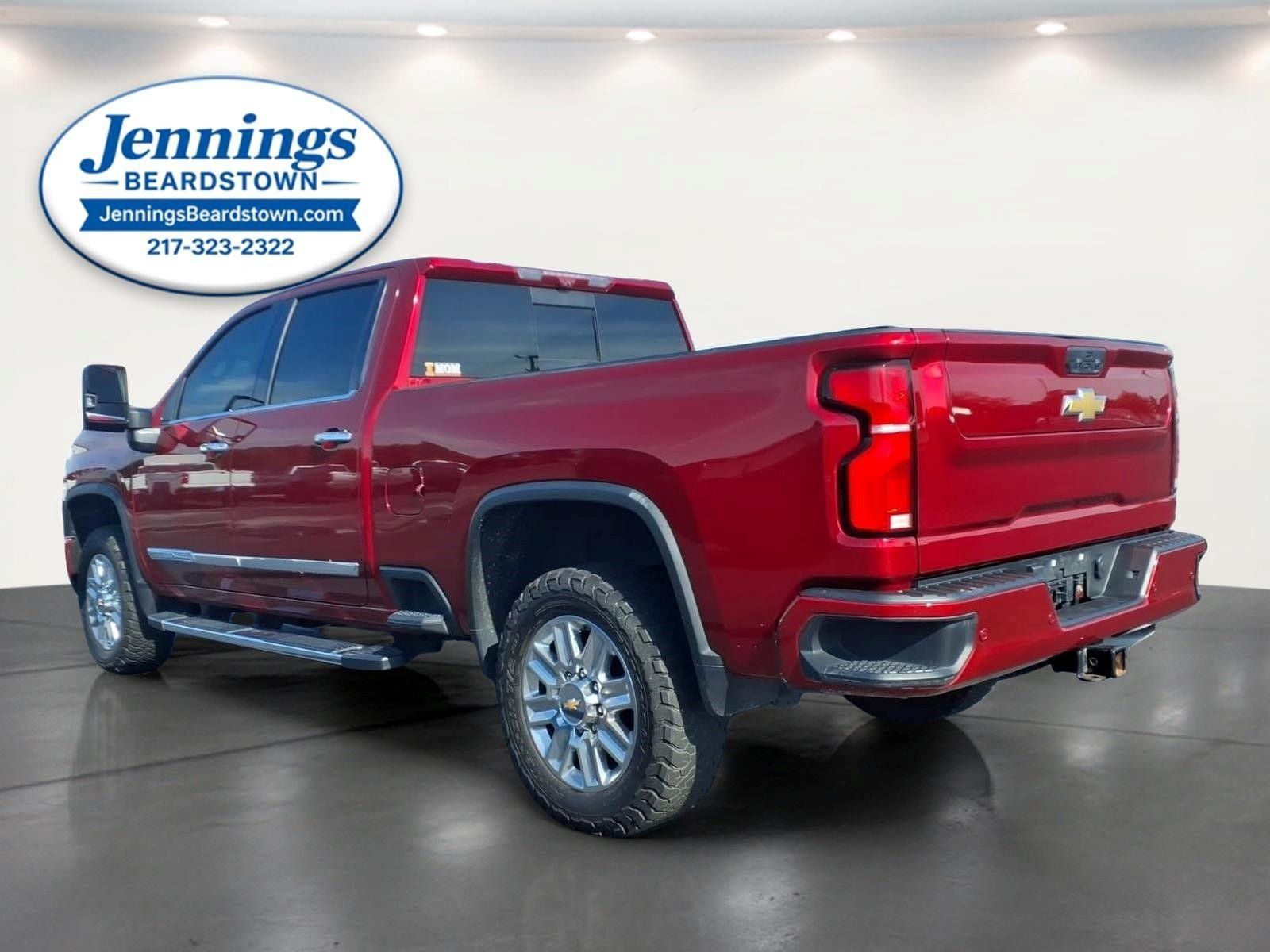 Used 2024 Chevrolet Silverado 2500 High Country w/ High Country Premium Package AWD/4WD image 3