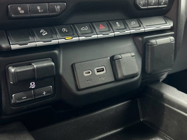 Used 2021 GMC Sierra 1500 SLT AWD/4WD image 46