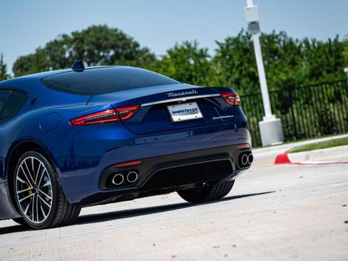 Used 2024 Maserati GranTurismo Modena AWD/4WD image 37