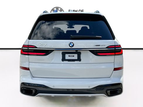 Certified 2023 BMW X7 xDrive40i w/ M Sport Package image 6
