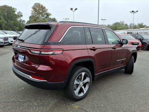 New 2025 Jeep Grand Cherokee Limited image 4