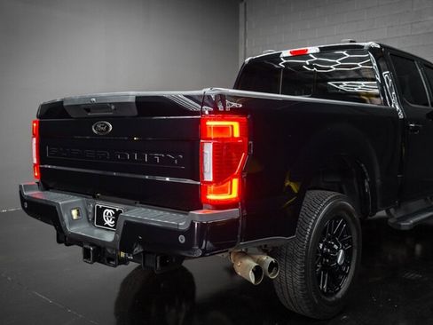 Used 2022 Ford F250 Lariat w/ Black Appearance Package image 40