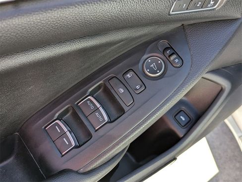 Used 2019 Honda Accord EX-L image 11