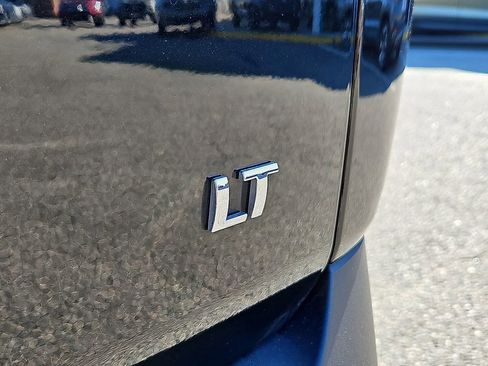 Certified 2023 Chevrolet Traverse LT image 34