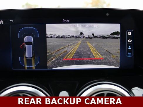 New 2025 Mercedes-Benz GLB 250 4MATIC image 17