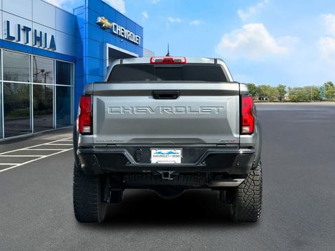 Used 2026 Chevrolet Colorado ZR2 w/ Technology Package AWD/4WD image 7
