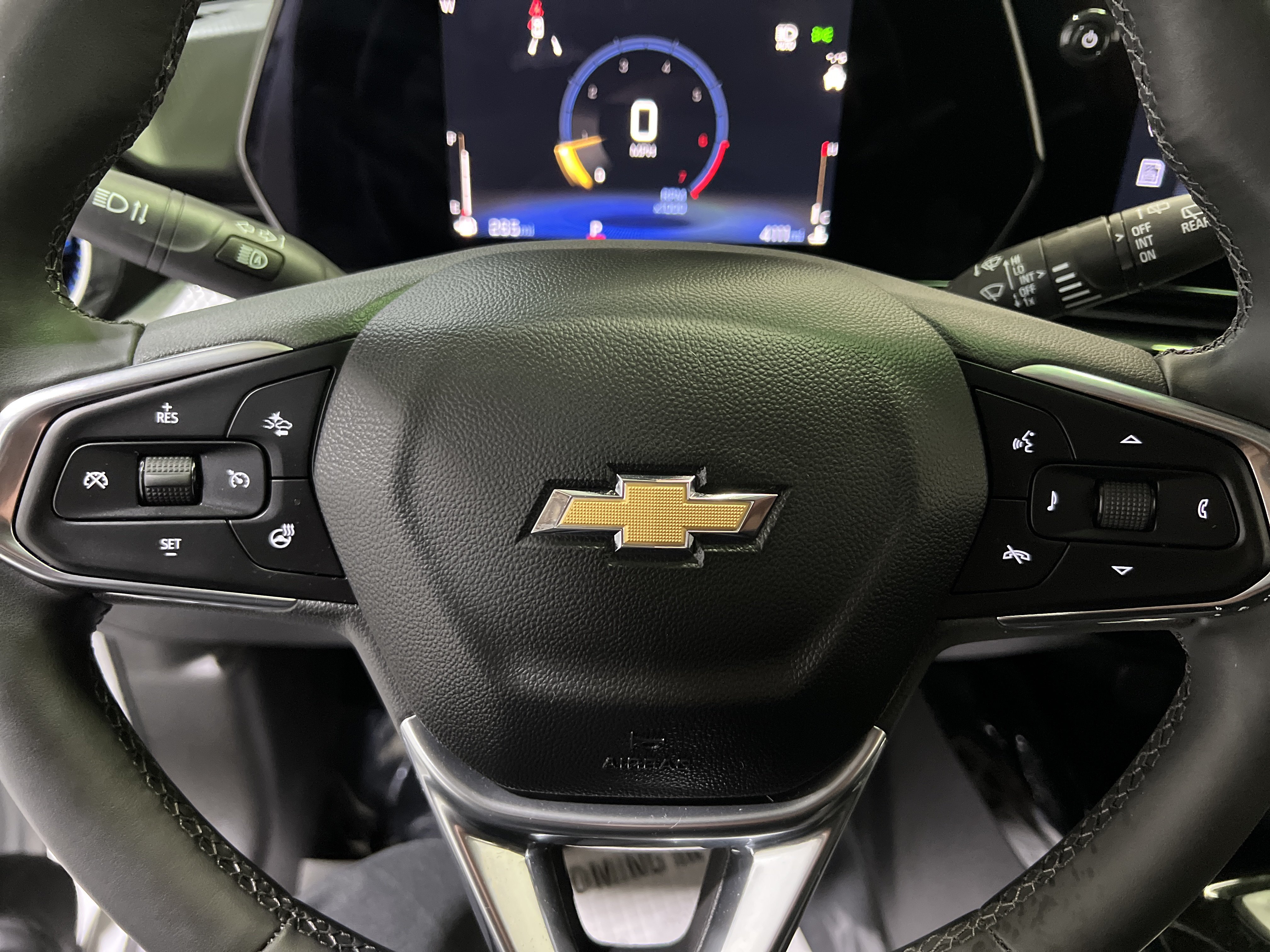 Certified 2025 Chevrolet Trax LT w/ Driver Confidence Package FWD image 22