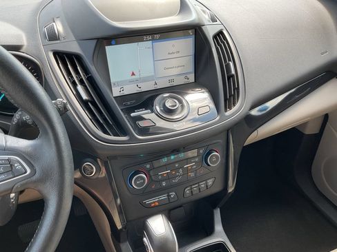 Used 2019 Ford Escape Titanium AWD/4WD image 14