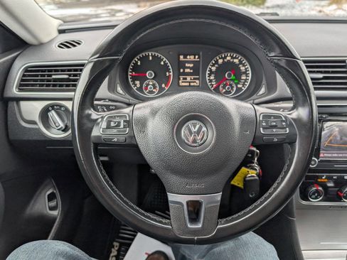 Used 2015 Volkswagen Passat TDI SE image 17
