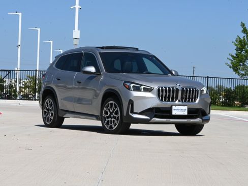 Certified 2025 BMW X1 xDrive28i w/ Premium Package AWD/4WD image 2