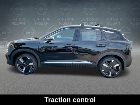 Used 2026 Nissan Kicks SR w/ Cold Weather Package AWD/4WD image 12