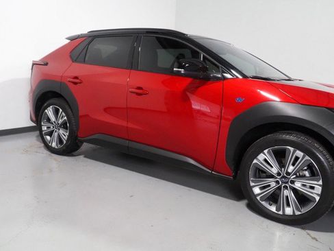 Used 2023 Subaru Solterra Touring AWD/4WD image 40