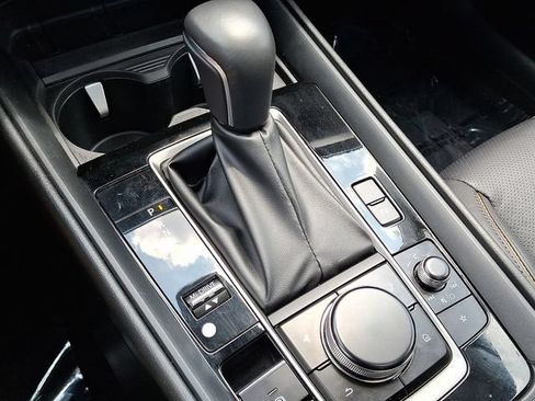 Used 2025 MAZDA CX-50 AWD 2.5 Hybrid w/ Premium Pkg image 11