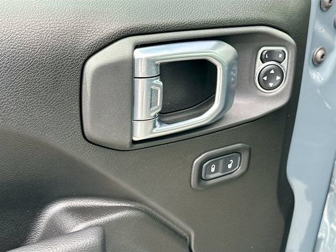 New 2026 Jeep Gladiator Sport AWD/4WD image 13