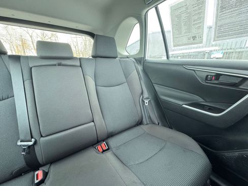 Used 2025 Toyota RAV4 LE image 36