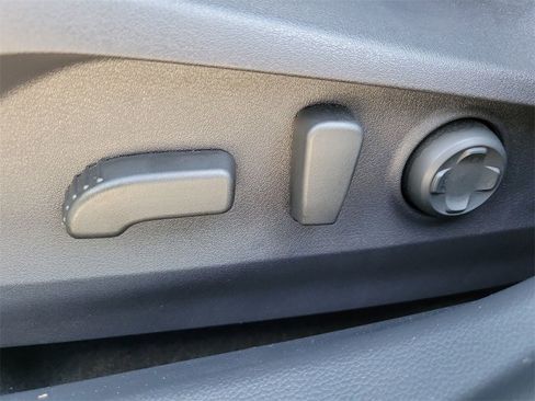 Used 2025 Subaru Outback Touring image 17