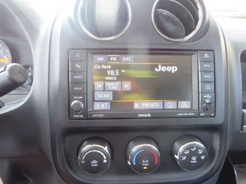Used 2016 Jeep Patriot High Altitude AWD/4WD image 55