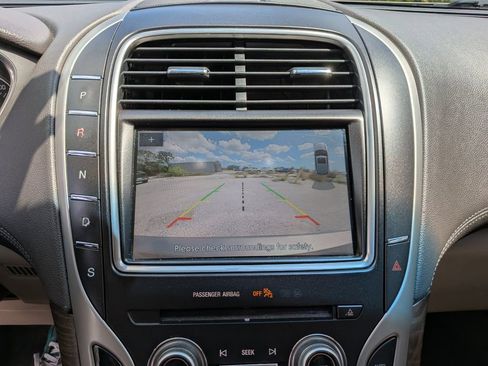Used 2018 Lincoln MKX Reserve w/ Cargo Utility Package FWD image 26