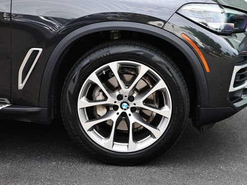 Used 2022 BMW X5 xDrive40i w/ Premium Package AWD/4WD image 5