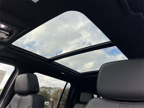 New 2026 Chevrolet Suburban RST image 12