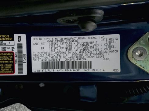 Used 2014 Toyota Tacoma 4x4 Double Cab w/ TRD Sport Package image 31