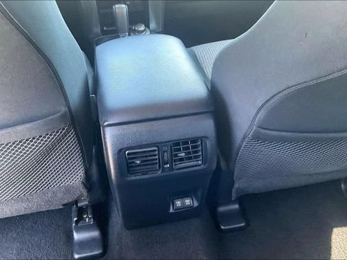 Used 2020 Toyota 4Runner SR5 AWD/4WD image 30