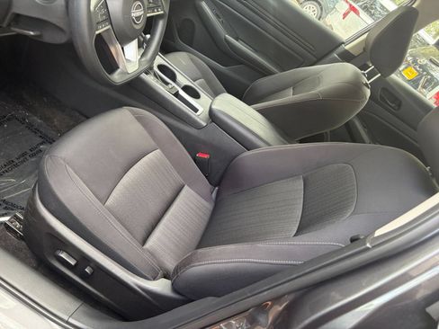 Used 2026 Nissan Altima 2.5 SV FWD image 34