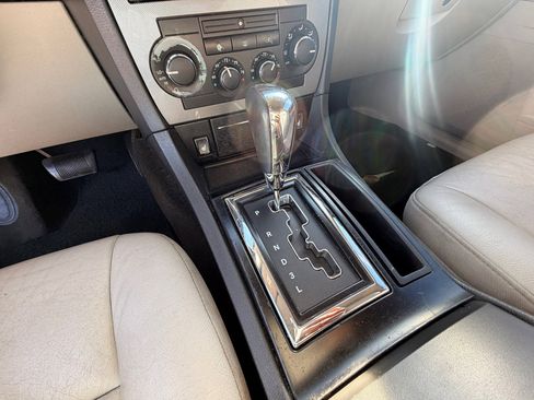 Used 2005 Chrysler 300 Touring image 16