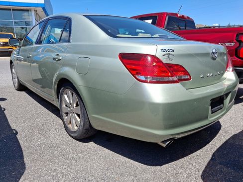 Used 2006 Toyota Avalon XLS FWD image 4