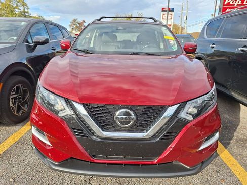 Used 2022 Nissan Rogue Sport SL image 2