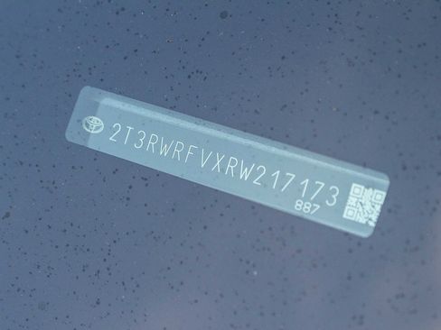 Used 2024 Toyota RAV4 XLE image 35