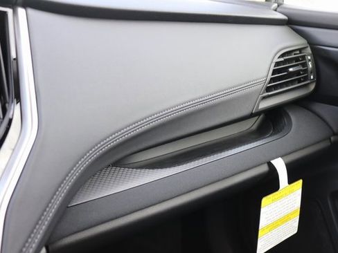 Used 2025 Subaru Outback Premium w/ Popular Package #1A image 33