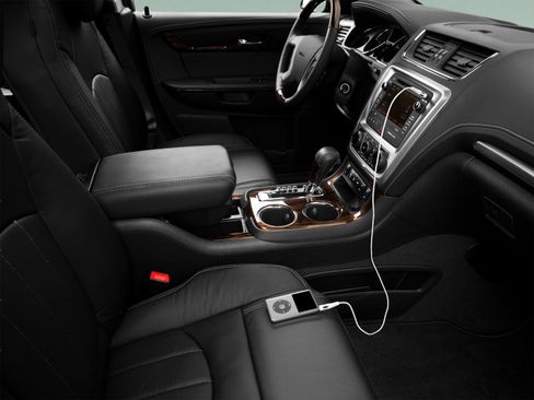 Used 2013 GMC Acadia Denali FWD image 34